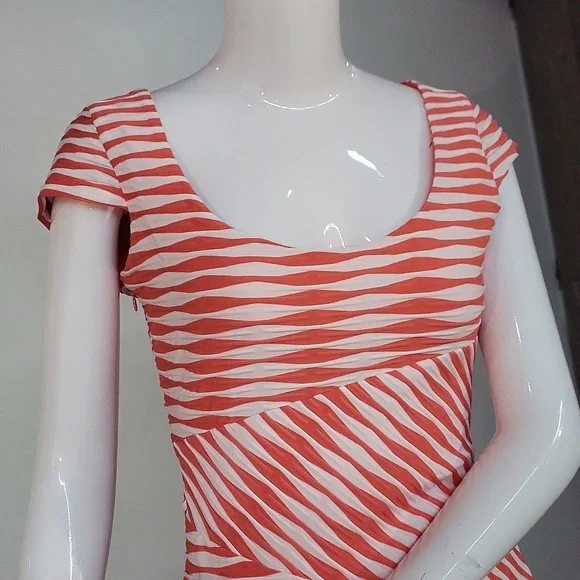 Guess Dress - Picture 2 of 11